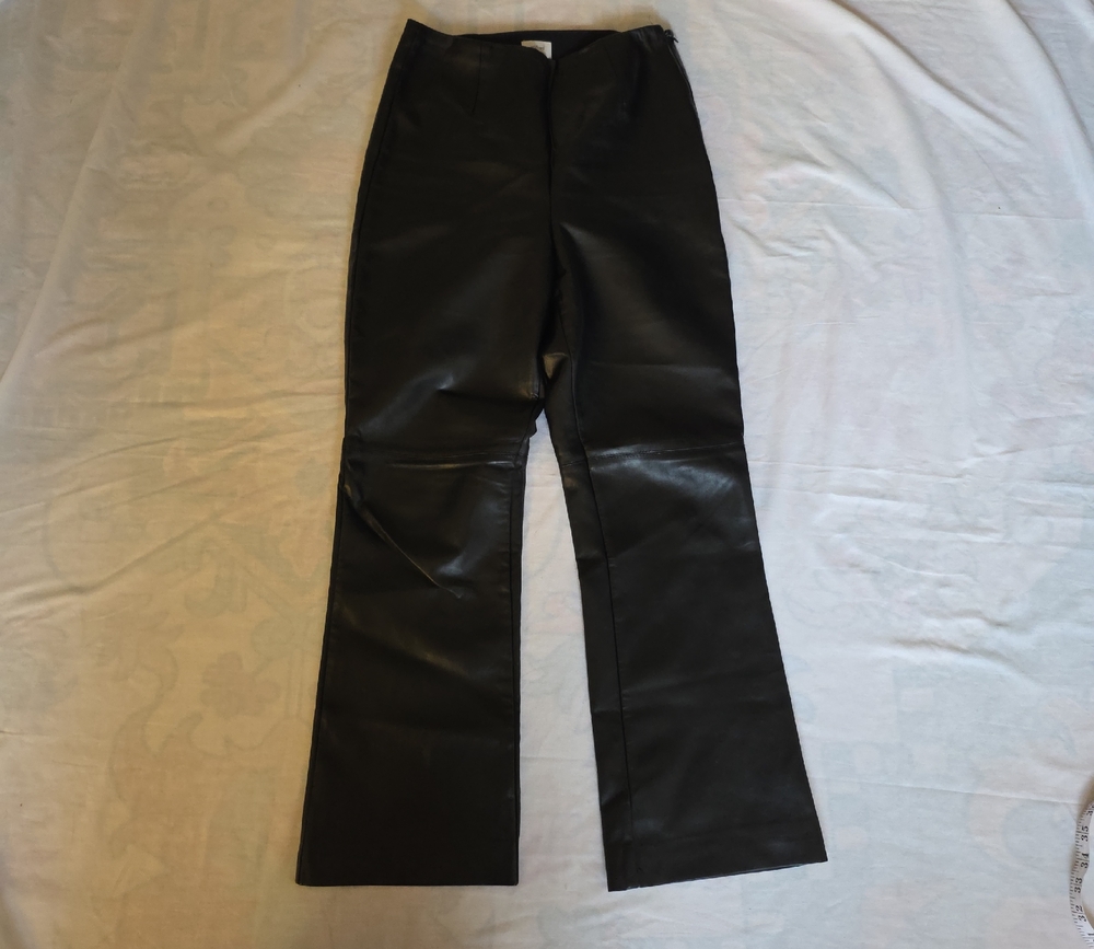 Wilfred Black Garment